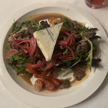 Posthotel Leavenworth - Gorgonzola & Steak Insalada (Evening Bites Menu) - Hotels Near Me - Leavenworth, Washington Posthotel Leavenworth - Gorgonzola & Steak Insalada (Evening Bites Menu) - Hotels Near Me - Leavenworth, Washington