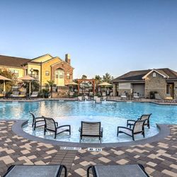 Waterstone at Cinco Ranch - A Large Swimming Pool And Cabana