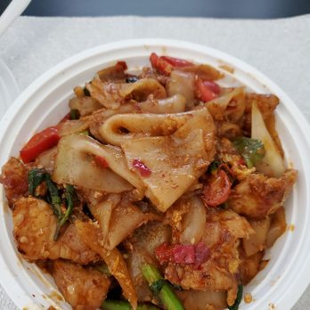One Two Thai - Drunken noodle w/ pork - Thai Near Me - New York, New York