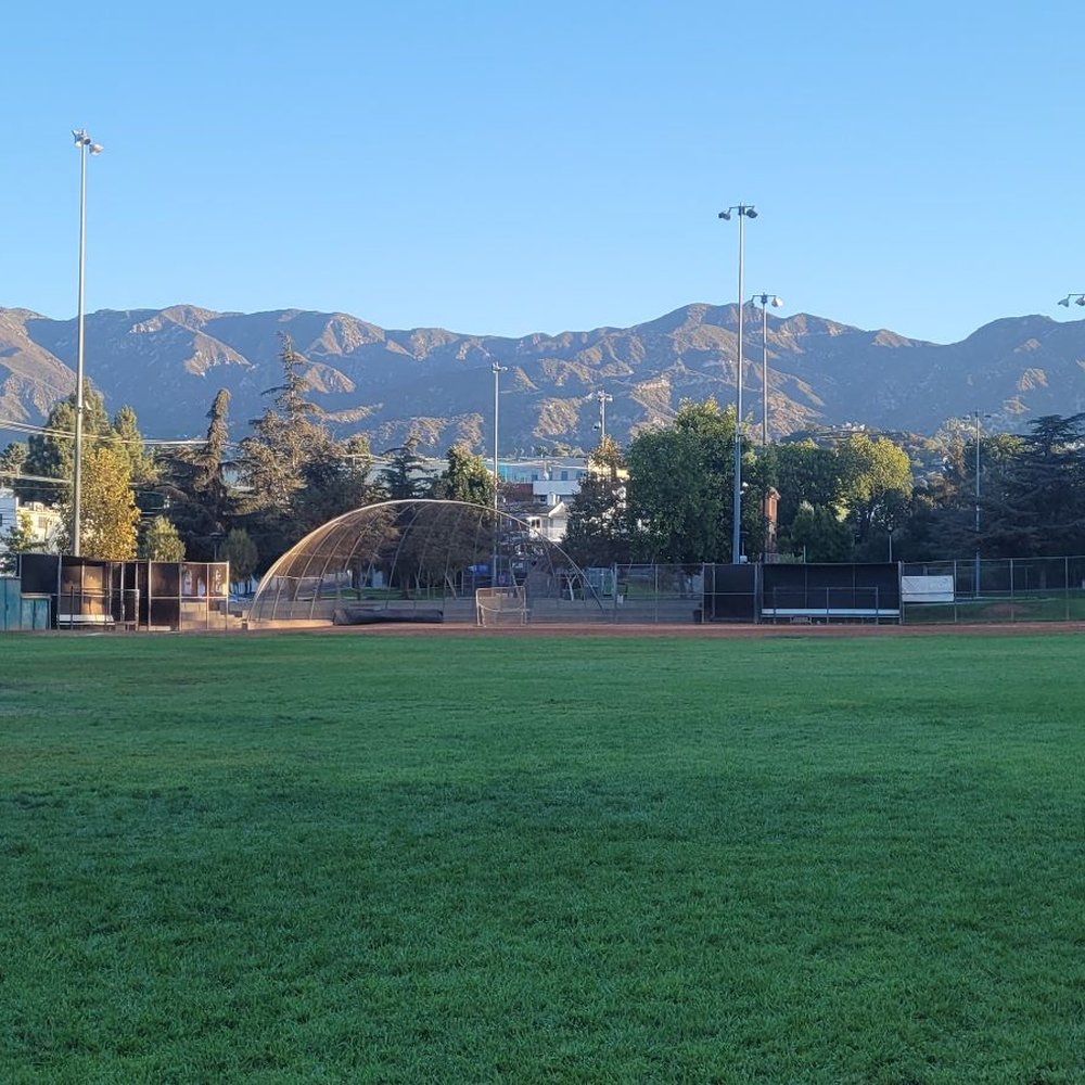 Montrose Community Park - Parks Near Me - Glendale, California Montrose Community Park - Parks Near Me - Glendale, California