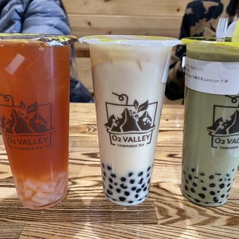 O2 Valley - [LEFT TO RIGHT] Strawberry green tea with lychee jelly, Jasmine green tea and matcha tea - Bubble Tea Near Me - Cupertino, California