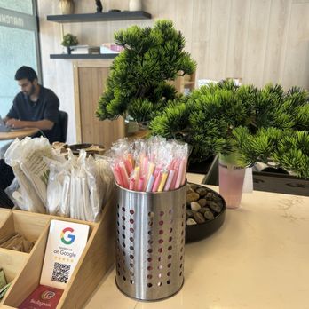 Matcha & Creme - Decor - Cafes Near Me - Dallas, Texas