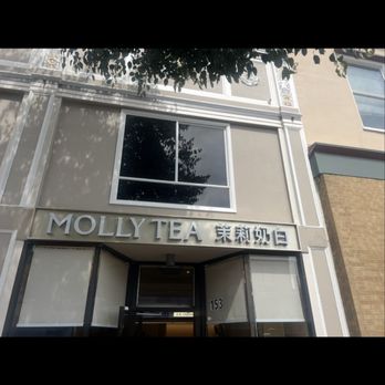 Molly Tea - Planted outside - Bubble Tea Near Me - San Mateo, California