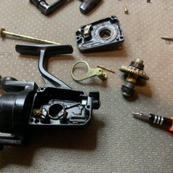 AJ Slaven Fishing - Reel in the beginning of cleaning