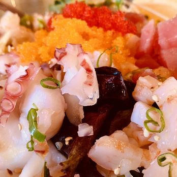 Nozomi - Famous Chirashi Salad 3/4 - Sushi Bars Near Me - La Jolla, California
