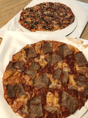 Rubinos Pizza by null