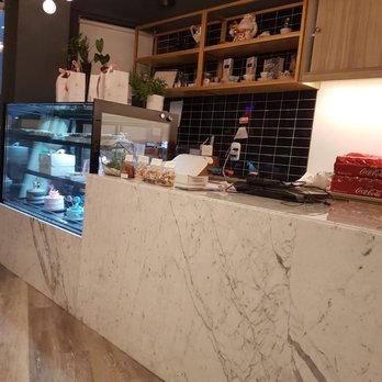 Adore Fusion - Cake display case - Chinese Near Me - Markham, Ontario
