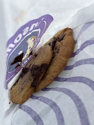 Insomnia Cookies by null