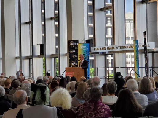 Dorothy Chandler Pavilion by null