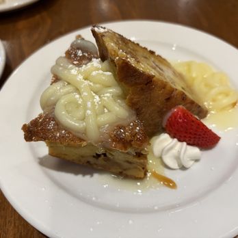 Phillips Seafood - cinnamon bread pudding - Seafood Near Me - Baltimore, Maryland Phillips Seafood - cinnamon bread pudding - Seafood Near Me - Baltimore, Maryland