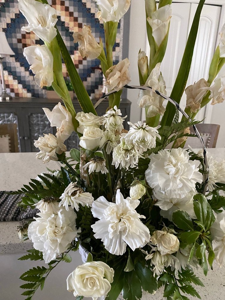 OCALA FLOWER SHOP Updated September 2024 27 Photos & 14 Reviews