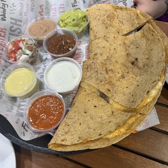 Wtf Burger Bar - Steak quesadilla - American Near Me - Cabo San Lucas, BCS Wtf Burger Bar - Steak quesadilla - American Near Me - Cabo San Lucas, BCS