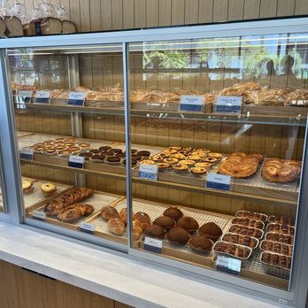 Paris Baguette - Pastries - Bakeries Near Me - Los Angeles, California Paris Baguette - Pastries - Bakeries Near Me - Los Angeles, California