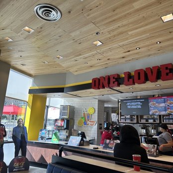 Raising Cane's Chicken Fingers - Fast Food Near Me - Towson, Maryland