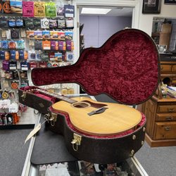 Keith Holland Guitars