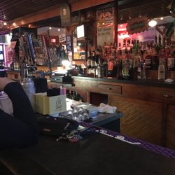 Bailey Road Tavern - Bar area