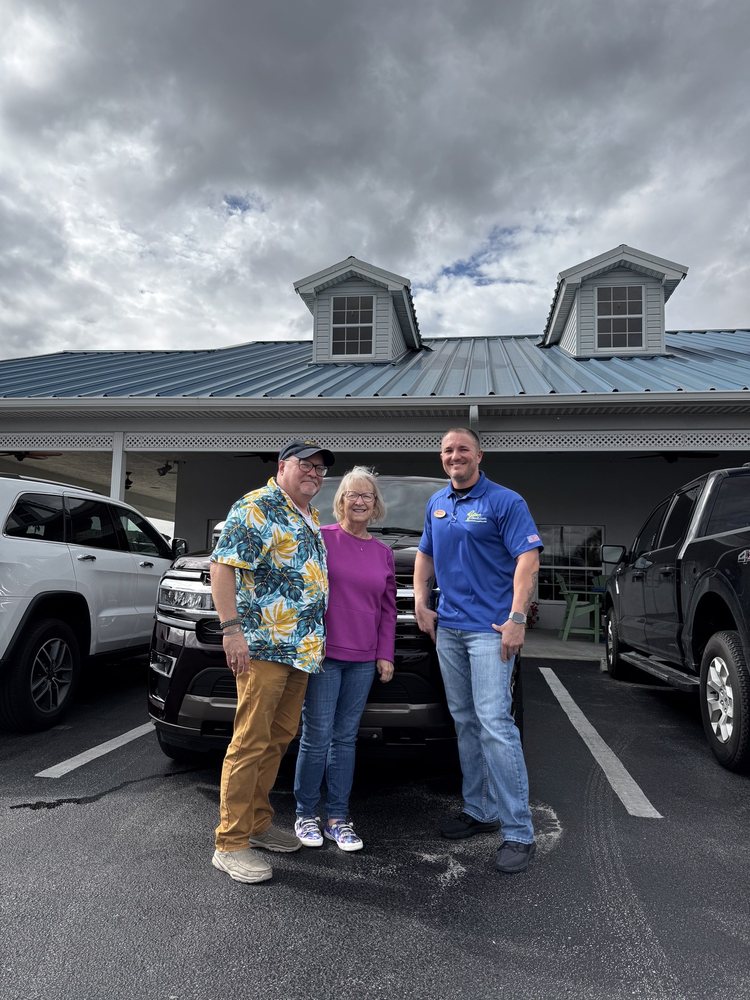 GILBERT FORD Updated August 2024 15 Photos & 15 Reviews 3175 Hwy 441 S, Okeechobee