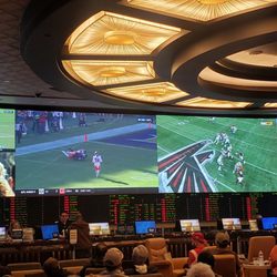 The Atlantis Sports Bar & Lounge - Large Screens