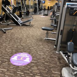 Anytime Fitness - Weight machines