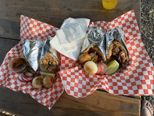 Tacos el Muchacho Alegre (Happy Boy) by null