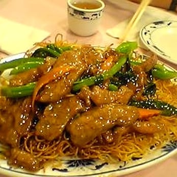 New Golden Gate - beef n veggies chow mein ~ simple but divine - Chinese Near Me - Boston, Massachusetts New Golden Gate - beef n veggies chow mein ~ simple but divine - Chinese Near Me - Boston, Massachusetts