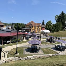 Straub Brewery Visitor Center & Tap Room