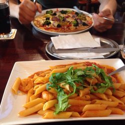 Astefix - Nudeln mit Shrimps und Pizza waren sehr lecker!