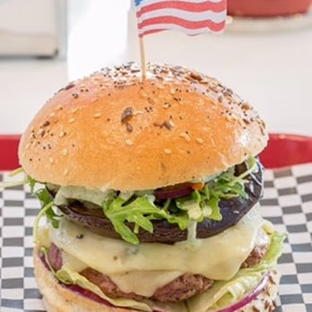 Le Warner - Diners Near Me - Paris, 75 Le Warner - Diners Near Me - Paris, 75