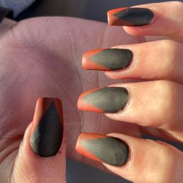 Unexperienced nail tech. Unexperienced nail tech.