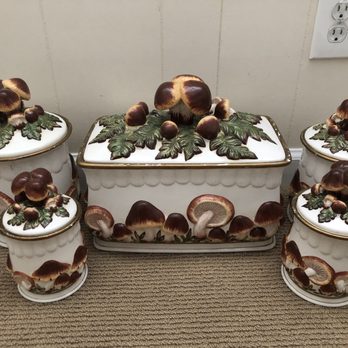 Coastal Hospice Thrift Shop - mushroom set $8 - Thrift Stores Near Me - Berlin, Maryland Coastal Hospice Thrift Shop - mushroom set $8 - Thrift Stores Near Me - Berlin, Maryland