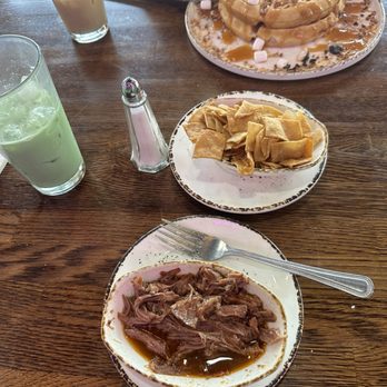 Madres Brunch - A side plate of birria to satisfy my hunger, this was the best plate. - Breakfast & Brunch Near Me - Bellflower, California Madres Brunch - A side plate of birria to satisfy my hunger, this was the best plate. - Breakfast & Brunch Near Me - Bellflower, California