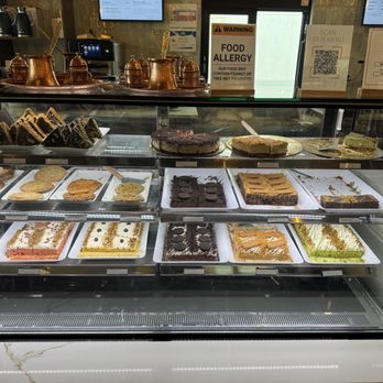 Haraz Coffee House Pflugerville - Coffee & Tea Near Me - Pflugerville, Texas