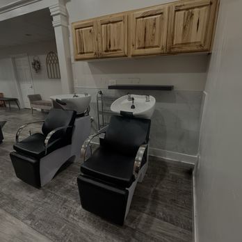 Tamed Roots Salon and Spa - Hair Salons Near Me - Rigby, Idaho Tamed Roots Salon and Spa - Hair Salons Near Me - Rigby, Idaho