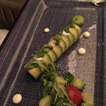 Agua - Avocado tuna roll - Mediterranean Near Me - Cabo San Lucas, BCS Agua - Avocado tuna roll - Mediterranean Near Me - Cabo San Lucas, BCS