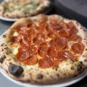 Del Lusso - Pizza Near Me - Carlsbad, California