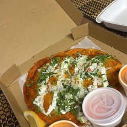 Los Reyes - Birria pizza