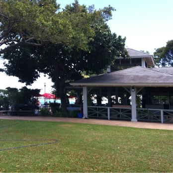 Barefoot Beach Cafe - Breakfast & Brunch Near Me - Honolulu, Hawaii