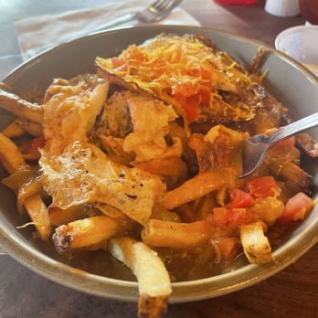 Trailhead Public House & Eatery - Chile verde poutine - Burgers Near Me - Moab, Utah Trailhead Public House & Eatery - Chile verde poutine - Burgers Near Me - Moab, Utah