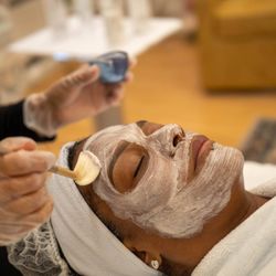 Facials & Waxing By Joice