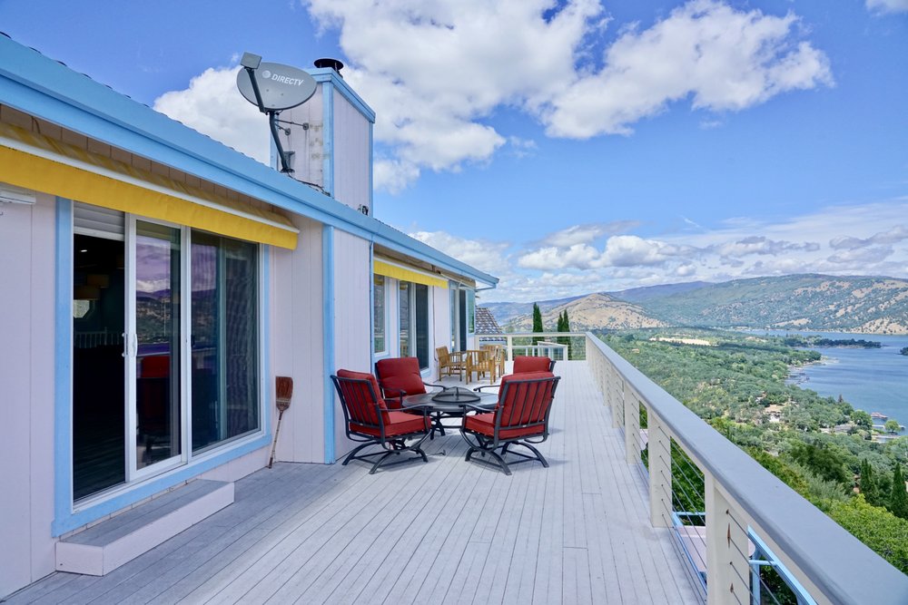 Photos of JULIE TAYLOR COUNTRY AIR PROPERTIES Updated August 2024 11 Photos 460 S Main