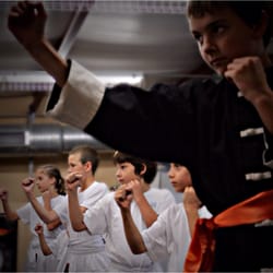 David Gallaher's Gung Fu Institute - Jr Dragons in action!