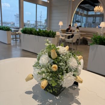 Lady M Cake Boutique - Bakeries Near Me - Houston, Texas Lady M Cake Boutique - Bakeries Near Me - Houston, Texas