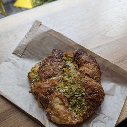 Pistachio Croissant