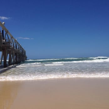Main Beach - Beaches Near Me - Main Beach, QLD