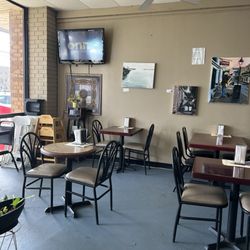 Beignet Au Lait - Plenty of seating space