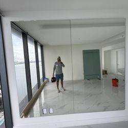 Lewi's Glass & Mirrors