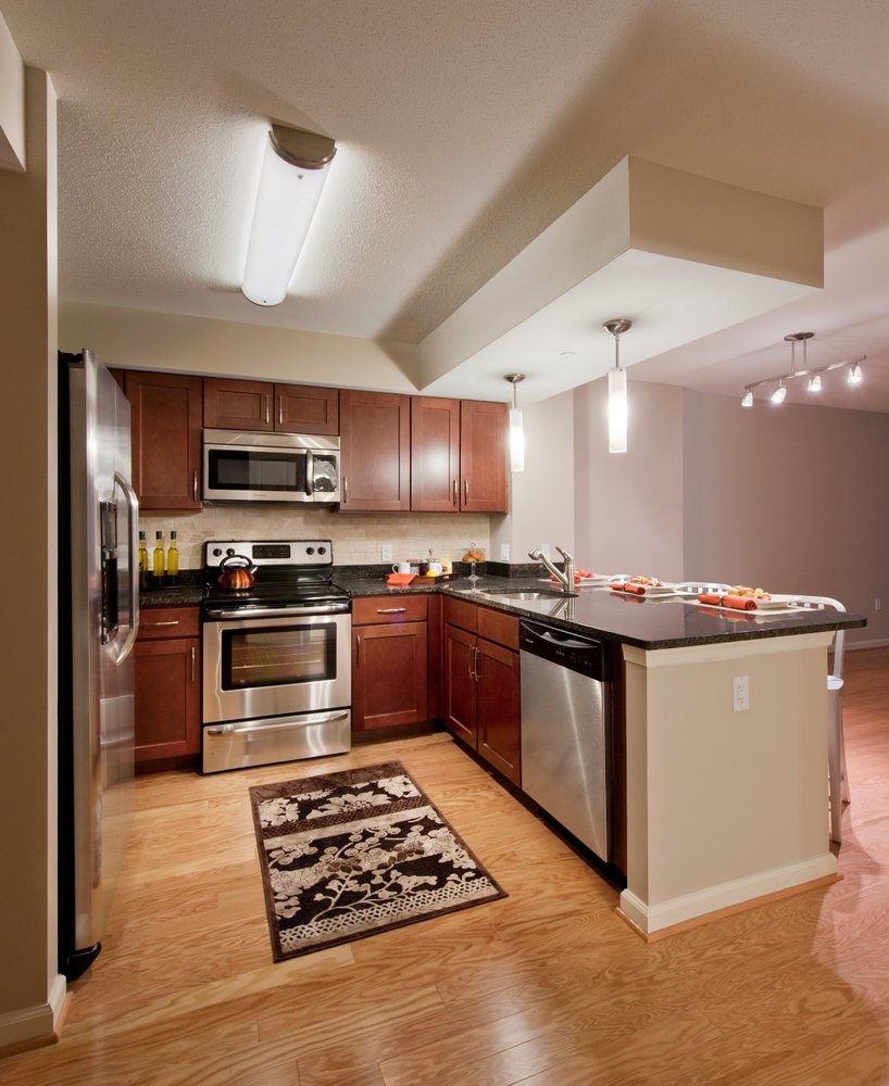 Photos of VPOINT APARTMENTS Updated August 2024 10 Photos 1210 N