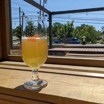Cinderlands Taproom -  Wexford - Sunshine and beer - Breweries Near Me - Wexford, Pennsylvania