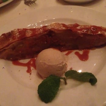 Becco - Apple Strudel w/ scoop of cinnamon gelato - Italian Near Me - New York, New York