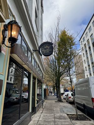 The Cheesecake Boutique By Queen Mama by null